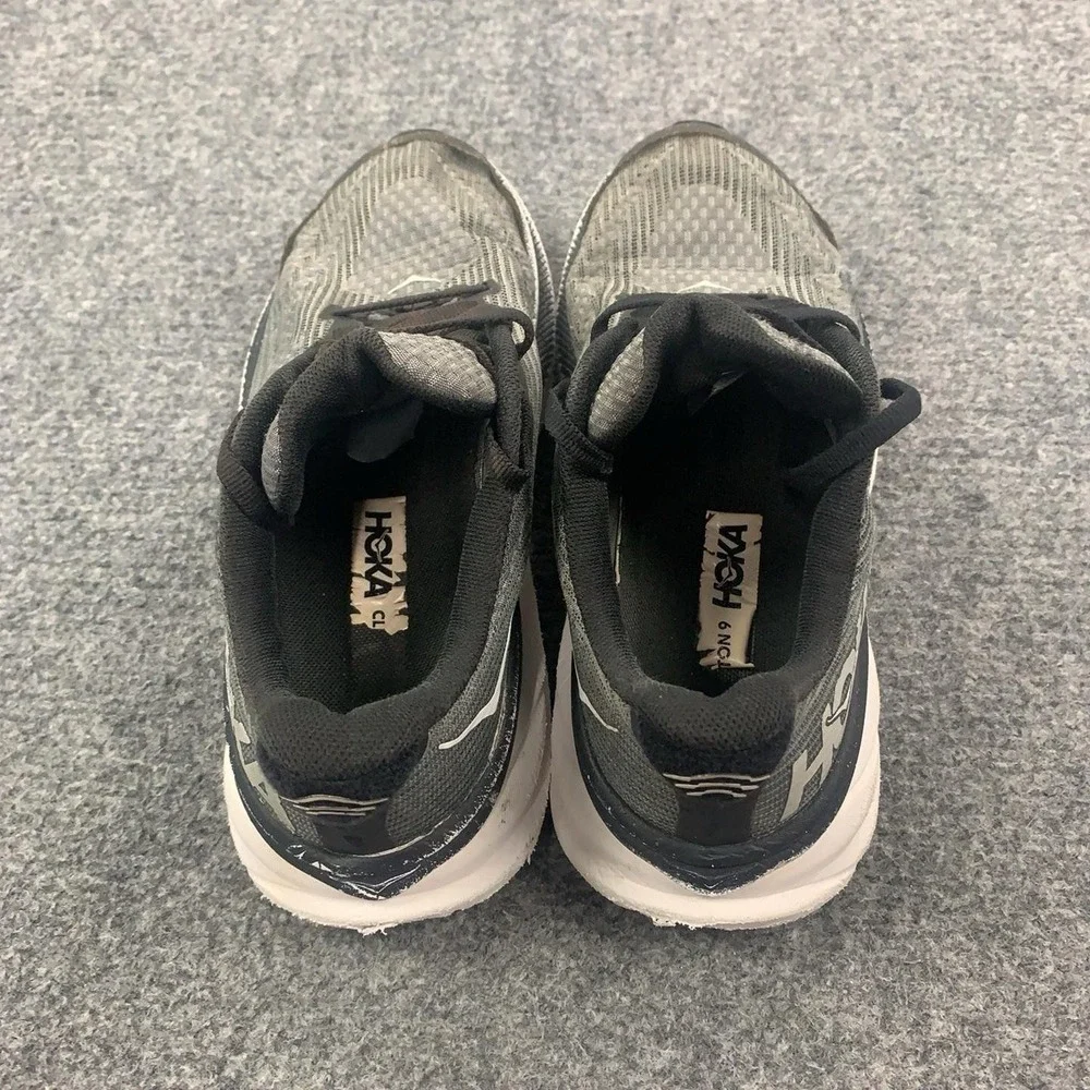 Hoka One One Clifton 9 Shoes Youth Size 5.5 Gray Mesh Running Sneakers 1131170